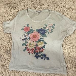 Rare WILDFOX light blue and floral soft t shirt size large